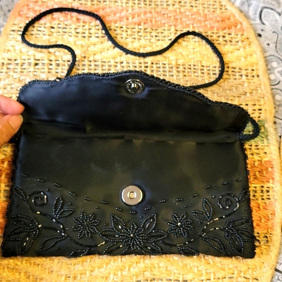 Apt .9 Oriental cross body bag - Picture 2 of 9